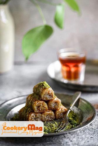 rolled baklava