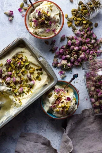 Iranian saffron ice cream