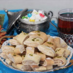 Persian kaak recipe with tea
