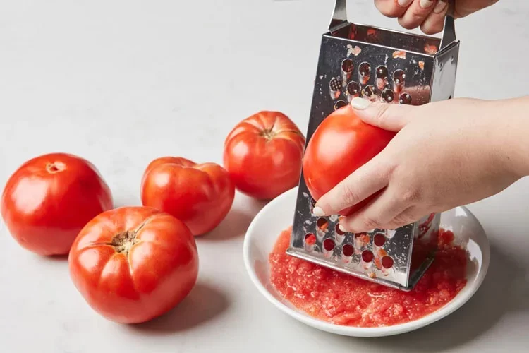 Raw Grating Tomatoes