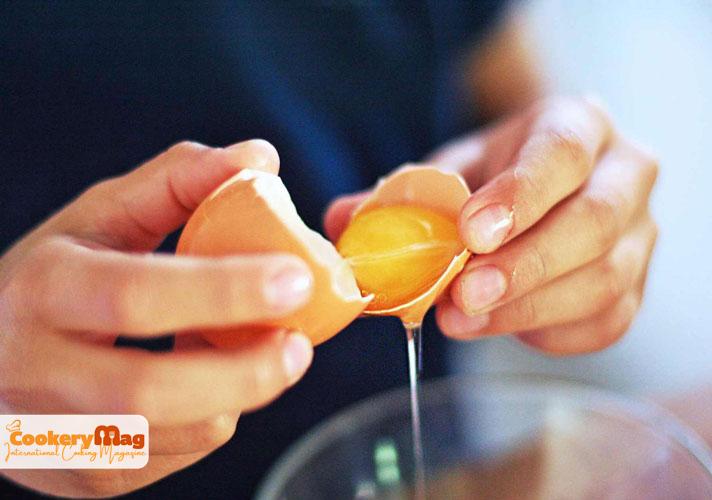 separate eggs yolk