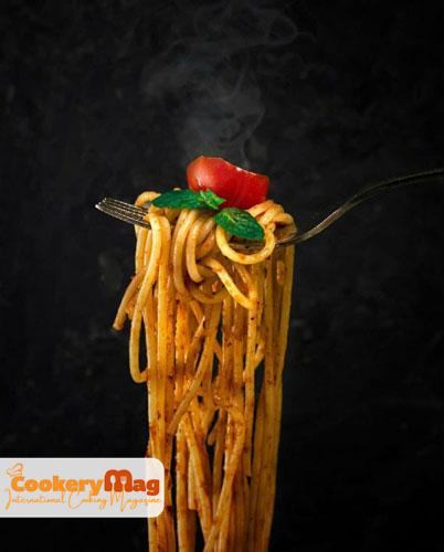 tomato in spaghetti