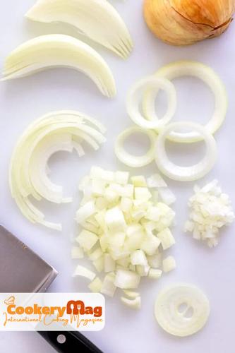 how to cut an onion for Persian curry
